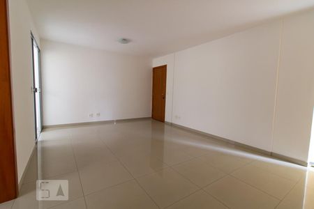 Sala de apartamento para alugar com 3 quartos, 110m² em Sagrada Família, Belo Horizonte