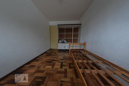 Quarto 1 de apartamento para alugar com 2 quartos, 47m² em Centro, Curitiba