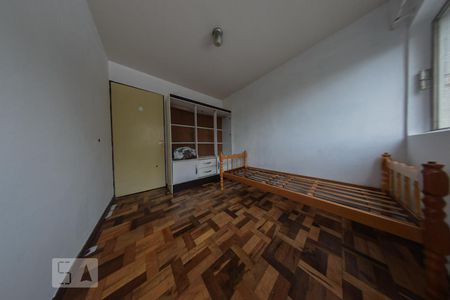 Quarto 1 de apartamento para alugar com 2 quartos, 47m² em Centro, Curitiba