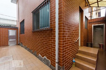 Casa para alugar com 126m², 2 quartos e 2 vagas Casa para alugar com 126m², 2 quartos e 2 vagasQuintal