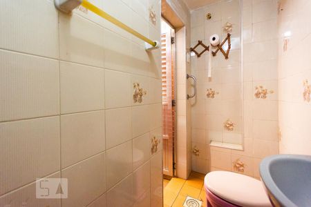 Casa para alugar com 126m², 2 quartos e 2 vagas Casa para alugar com 126m², 2 quartos e 2 vagasBanheiro de serviço