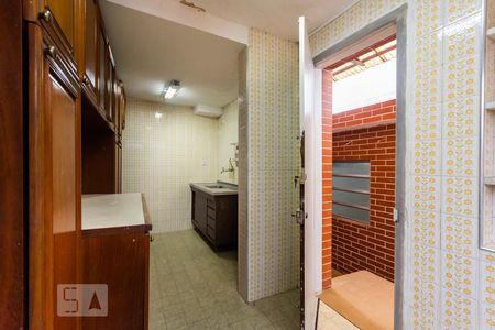 Casa para alugar com 126m², 2 quartos e 2 vagas Casa para alugar com 126m², 2 quartos e 2 vagasCozinha