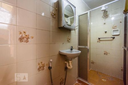 Casa para alugar com 126m², 2 quartos e 2 vagas Casa para alugar com 126m², 2 quartos e 2 vagasBanheiro de serviço