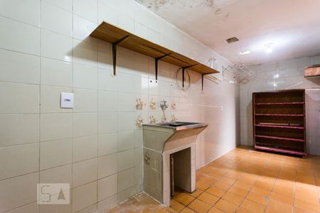 Casa para alugar com 126m², 2 quartos e 2 vagas Casa para alugar com 126m², 2 quartos e 2 vagasEdícula área de serviço