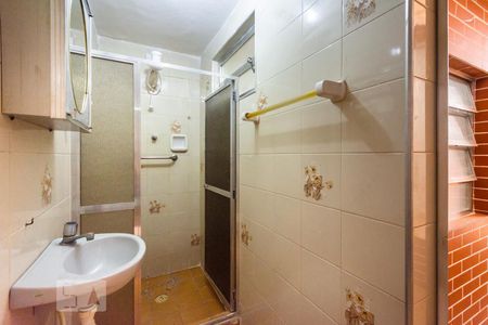 Casa para alugar com 126m², 2 quartos e 2 vagas Casa para alugar com 126m², 2 quartos e 2 vagasBanheiro de serviço