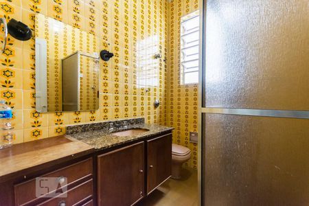 Casa para alugar com 126m², 2 quartos e 2 vagas Casa para alugar com 126m², 2 quartos e 2 vagasBanheiro