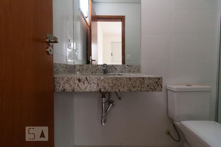 Banheiro da Suíte 1 de apartamento para alugar com 3 quartos, 76m² em Renascença, Belo Horizonte