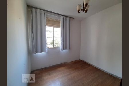 Quarto de apartamento para alugar com 3 quartos, 90m² em Gutierrez, Belo Horizonte