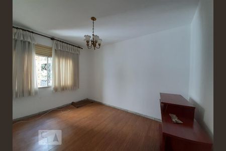 Quarto de apartamento para alugar com 3 quartos, 90m² em Gutierrez, Belo Horizonte