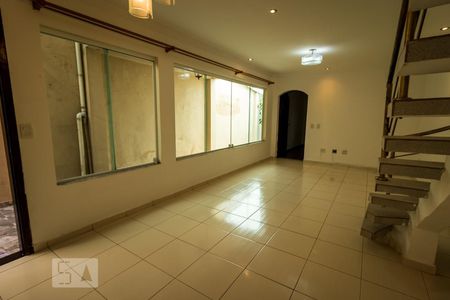 Sala de casa à venda com 4 quartos, 200m² em Penha de França, São Paulo