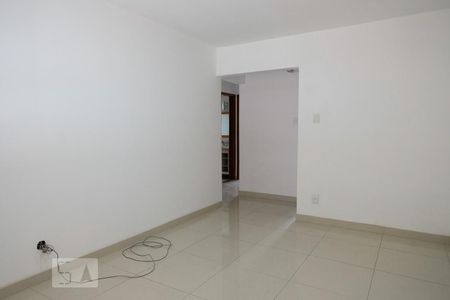 Apartamento à venda com 70m², 3 quartos e 2 vagasSala