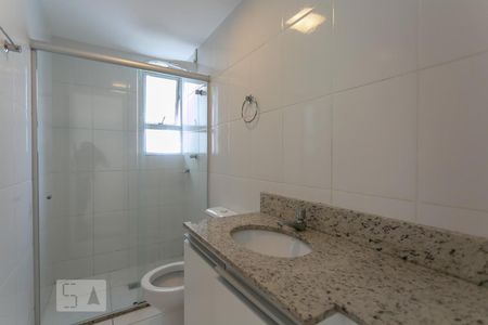 banheiro de apartamento para alugar com 3 quartos, 70m² em Ouro Preto, Belo Horizonte