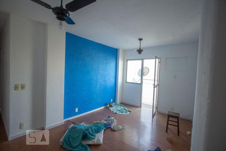 Sala de apartamento para alugar com 2 quartos, 70m² em Penha, Rio de Janeiro