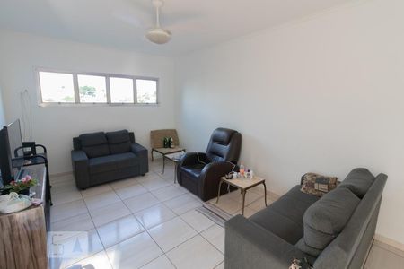 Sala de casa à venda com 3 quartos, 125m² em Vila Mangalot, São Paulo