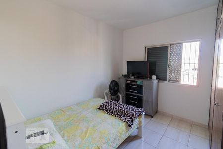 Suíte de casa à venda com 3 quartos, 125m² em Vila Mangalot, São Paulo