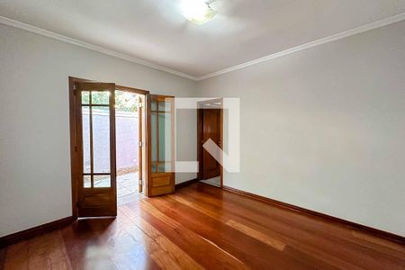 Suíte 1 de casa à venda com 3 quartos, 200m² em Vila Paiva, São Paulo