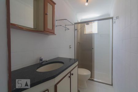 Banheiro de apartamento à venda com 1 quarto, 42m² em Santo Amaro, São Paulo