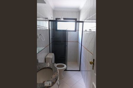 Banheiro de apartamento para alugar com 3 quartos, 85m² em Baeta Neves, São Bernardo do Campo