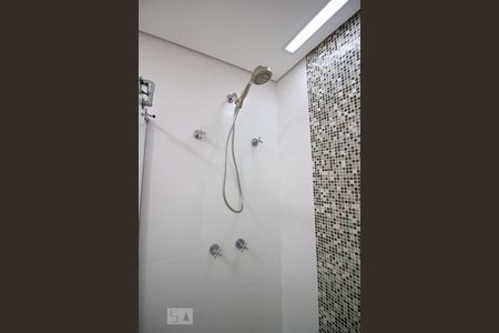 Banheiro de apartamento para alugar com 1 quarto, 50m² em Centro, Jundiaí