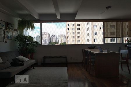 Sala de apartamento à venda com 2 quartos, 75m² em Vila Pompéia, São Paulo