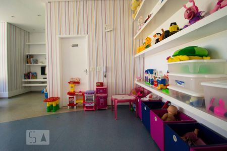 Apartamento à venda com 75m², 2 quartos e 2 vagas Apartamento à venda com 75m², 2 quartos e 2 vagasBrinquedoteca