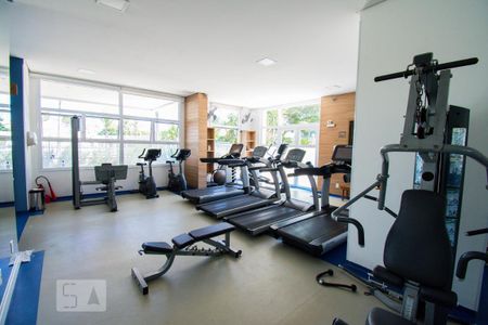 Apartamento à venda com 75m², 2 quartos e 2 vagas Apartamento à venda com 75m², 2 quartos e 2 vagasAcademia