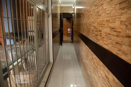 Corredor de casa para alugar com 3 quartos, 256m² em Vila Moraes, São Paulo