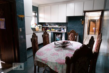 Cozinha de casa para alugar com 3 quartos, 256m² em Vila Moraes, São Paulo