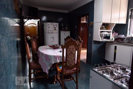 Cozinha de casa para alugar com 3 quartos, 256m² em Vila Moraes, São Paulo