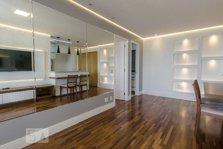 Sala de apartamento para alugar com 1 quarto, 50m² em Empresarial 18 do Forte, Barueri