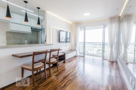 Sala de apartamento para alugar com 1 quarto, 50m² em Empresarial 18 do Forte, Barueri