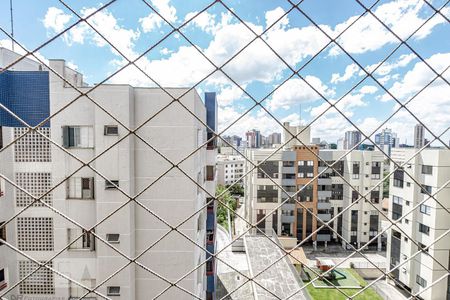 Vista de apartamento para alugar com 3 quartos, 74m² em Cabral, Curitiba