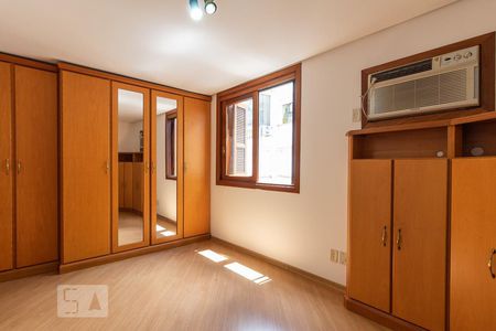 Dormitório de apartamento à venda com 2 quartos, 128m² em Petrópolis, Porto Alegre