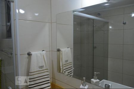 Banheiro de apartamento para alugar com 3 quartos, 74m² em Barro Branco (zona Norte), São Paulo