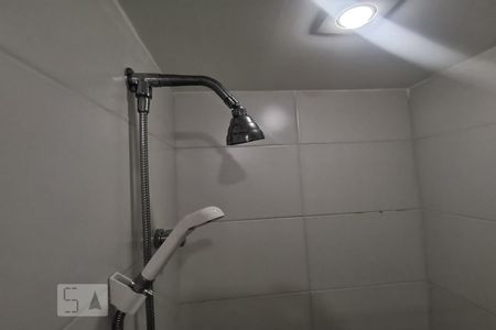 Banheiro corredor de apartamento à venda com 2 quartos, 56m² em Vila Andrade, São Paulo