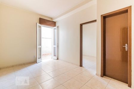 Sala de apartamento para alugar com 1 quarto, 51m² em Partenon, Porto Alegre