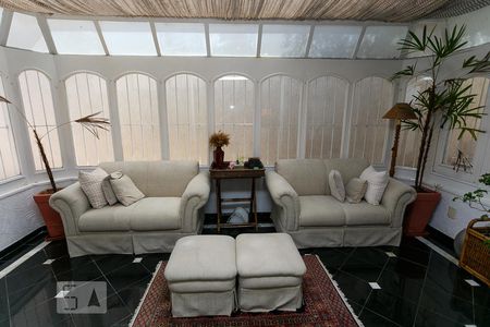 Casa à venda com 450m², 4 quartos e 6 vagas Casa à venda com 450m², 4 quartos e 6 vagasSala 3