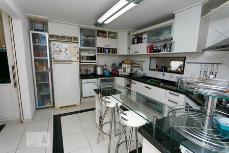 Casa à venda com 450m², 4 quartos e 6 vagas