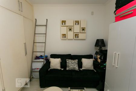 Casa à venda com 450m², 4 quartos e 6 vagas Casa à venda com 450m², 4 quartos e 6 vagasquarto - 1