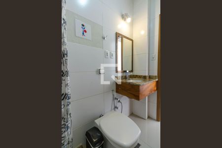 Banheiro de apartamento para alugar com 1 quarto, 24m² em Centro Histórico, Porto Alegre