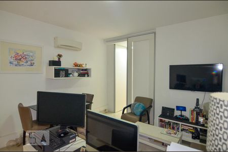 Apartamento à venda com 70m², 2 quartos e sem vagaSala