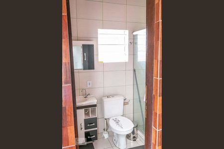 Banheiro de casa para alugar com 2 quartos, 65m² em Coronel Aparicio Borges, Porto Alegre