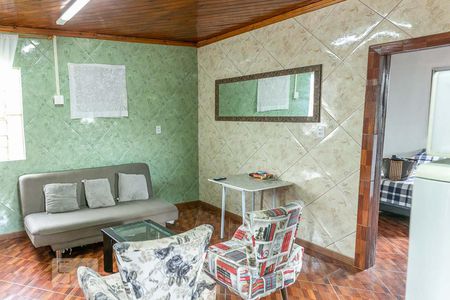 Sala de casa para alugar com 2 quartos, 65m² em Coronel Aparicio Borges, Porto Alegre