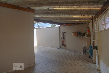 Garagem de casa à venda com 4 quartos, 250m² em Jardim Taboão, São Paulo