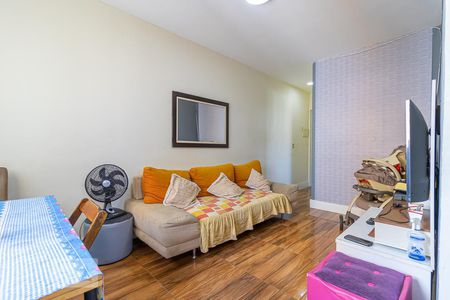 Sala de apartamento à venda com 2 quartos, 47m² em Parque Bristol, São Paulo