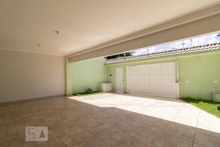 Casa à venda com 270m², 5 quartos e 5 vagas Casa à venda com 270m², 5 quartos e 5 vagasGaragem