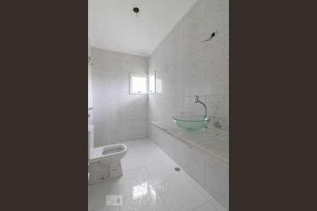 Casa à venda com 270m², 5 quartos e 5 vagas Casa à venda com 270m², 5 quartos e 5 vagasBanheiro da Suíte