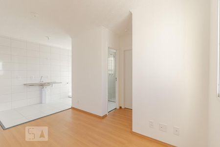 Sala de apartamento para alugar com 2 quartos, 42m² em Jardim Santa Emília, São Paulo