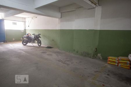 garagem coberta de apartamento à venda com 1 quarto, 48m² em Penha, Rio de Janeiro