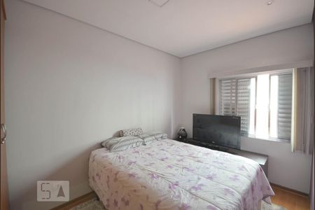 Quarto 2 de casa à venda com 2 quartos, 100m² em Aclimação, São Paulo